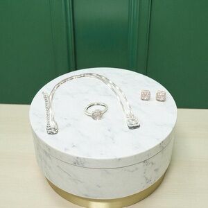 Elegant Silver Jewelry Set